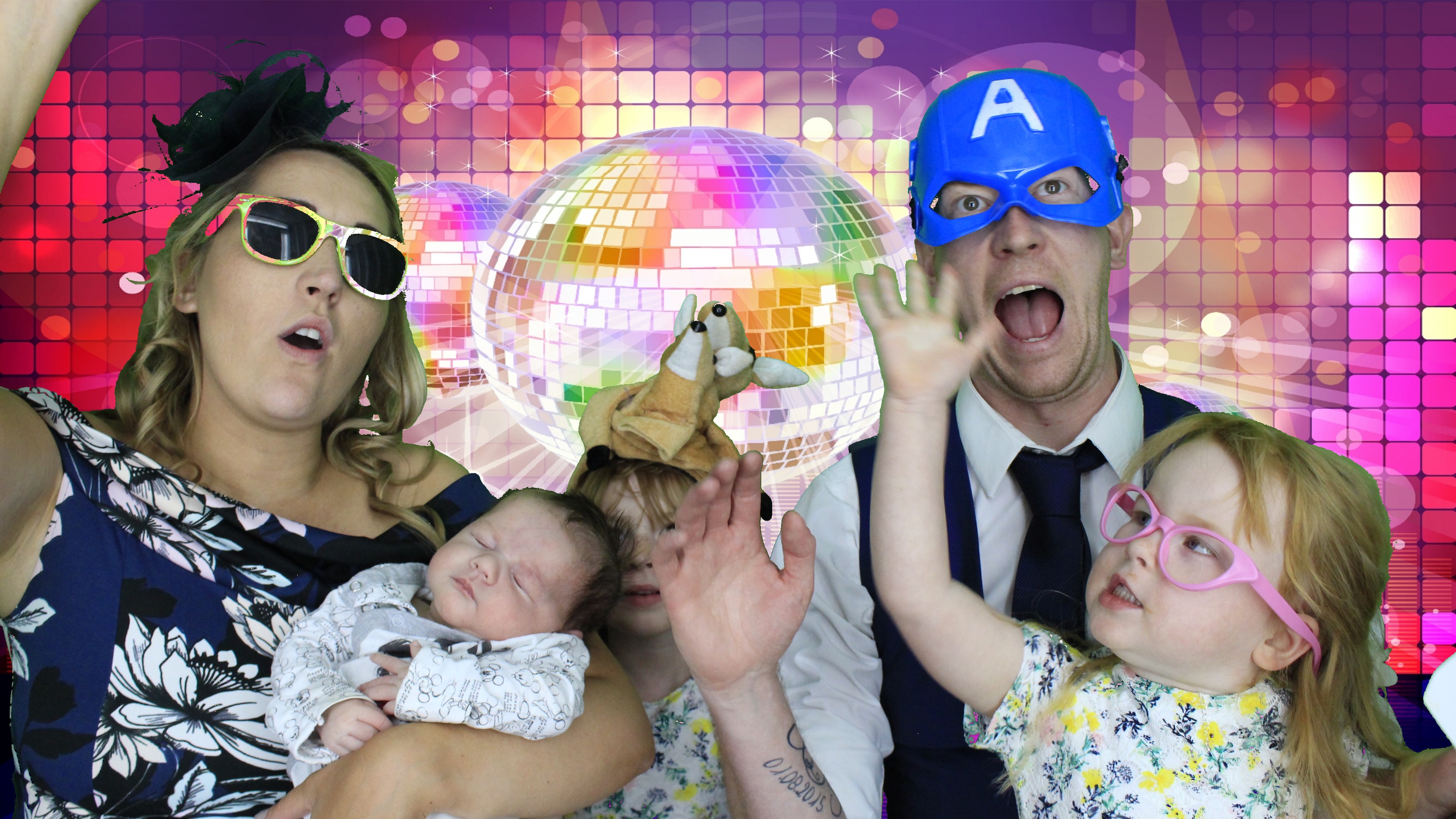 Matt & Jessie Wedding | View more photos from the event at gallery.myphotoboothexperience.co.uk/u/MyPhotoBoothExperienceLtd/Matt-Jessie-Wedding